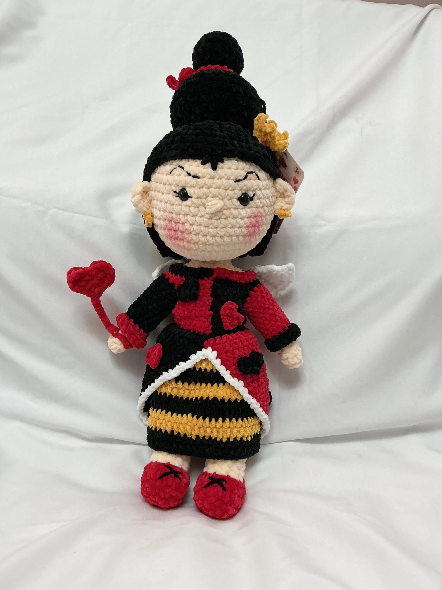 Handmade Crochet Queen of Hearts Doll – UKCA/CE Tested – Fairytale Chenille Plushie