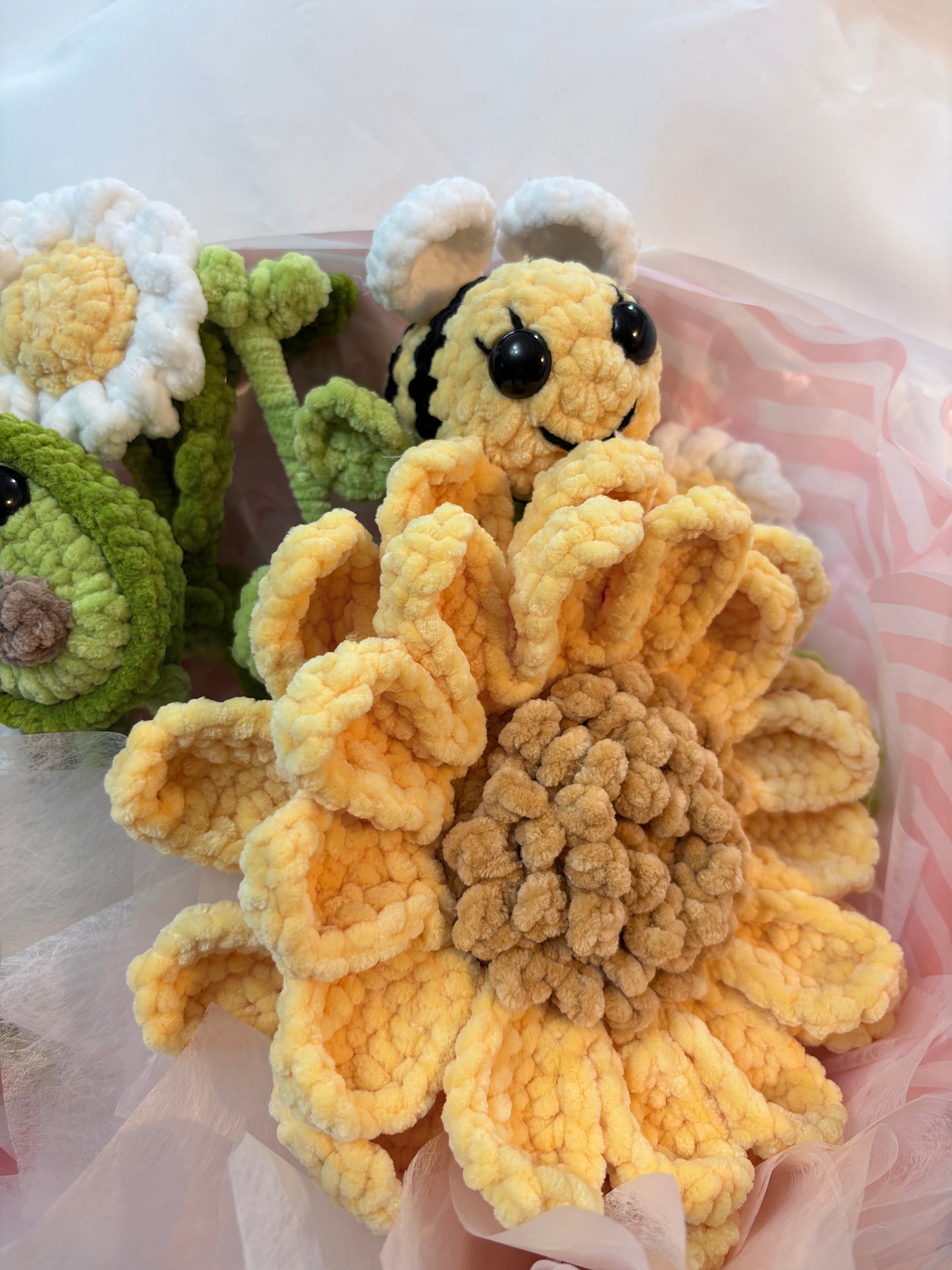 Sunflower Bouquet with Bee & Avocado – Handmade Crochet Gift
