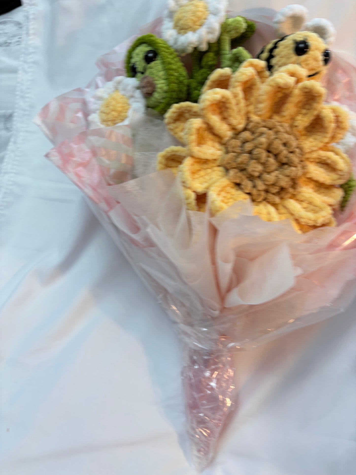 Sunflower Bouquet with Bee & Avocado – Handmade Crochet Gift