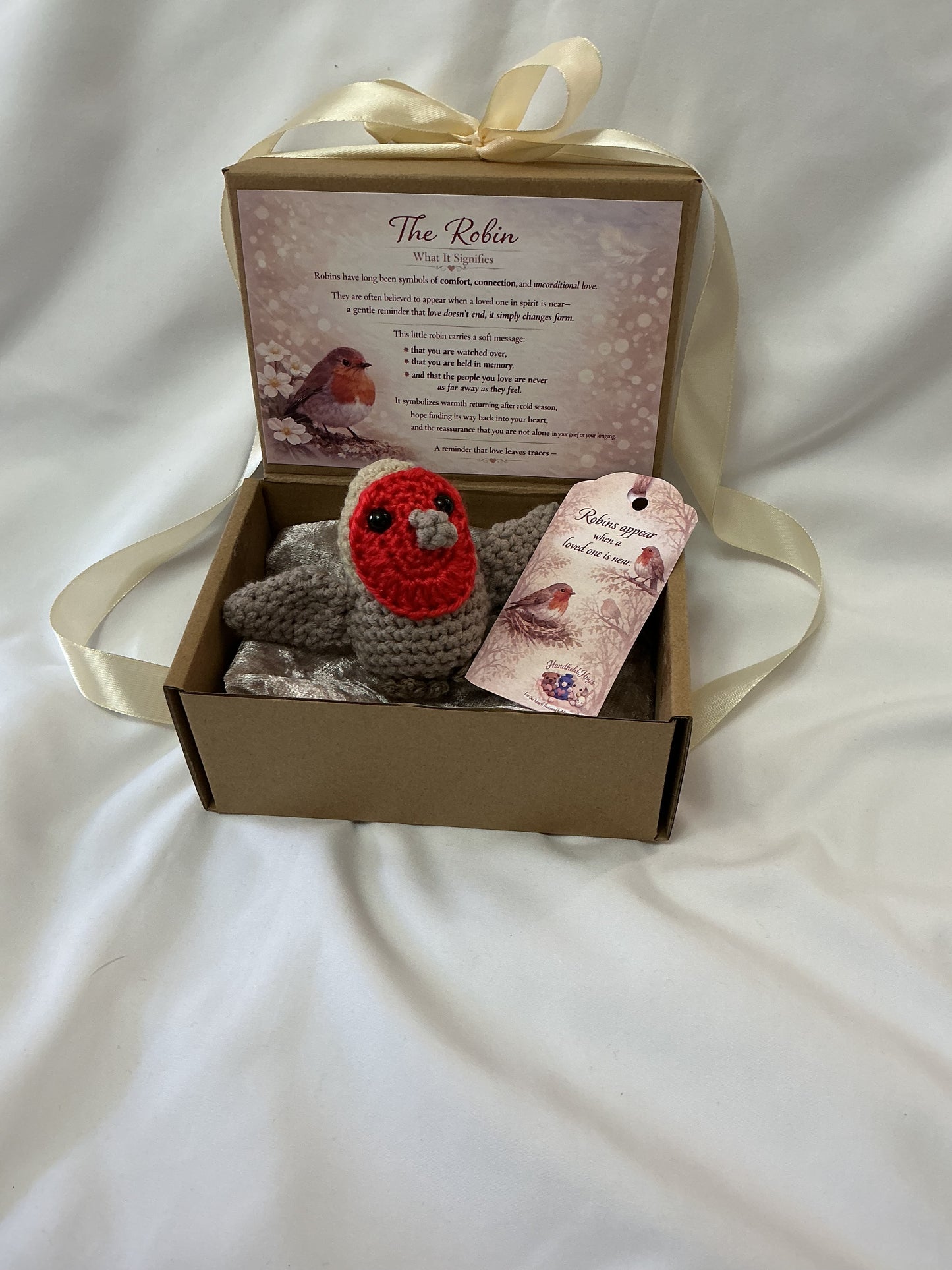 Handcrafted Robin – Symbol of Comfort & Connection