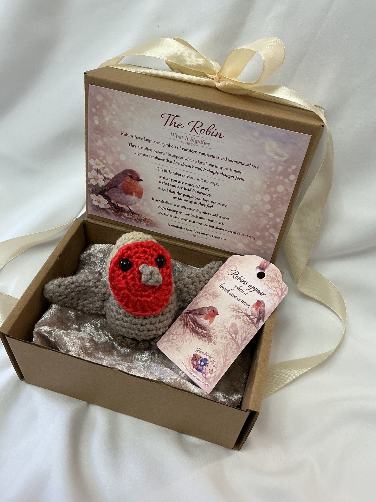 Handcrafted Robin – Symbol of Comfort & Connection