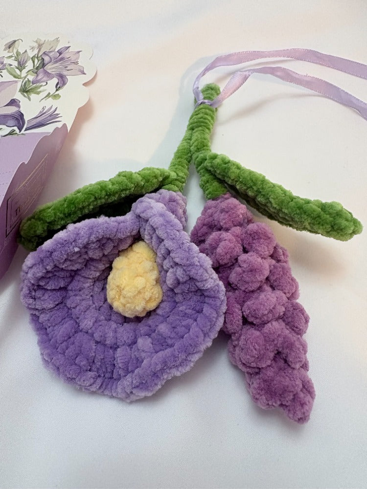 Handmade Plush Flower Bouquet Card – Mother’s Day Edition, purple edition