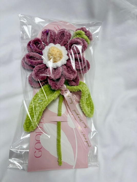 Handmade Crochet Mother’s Day Flower Card – Purple Bloom Edition